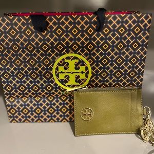 Tory Burch Robinson lanyard, small purse, olive green NWT